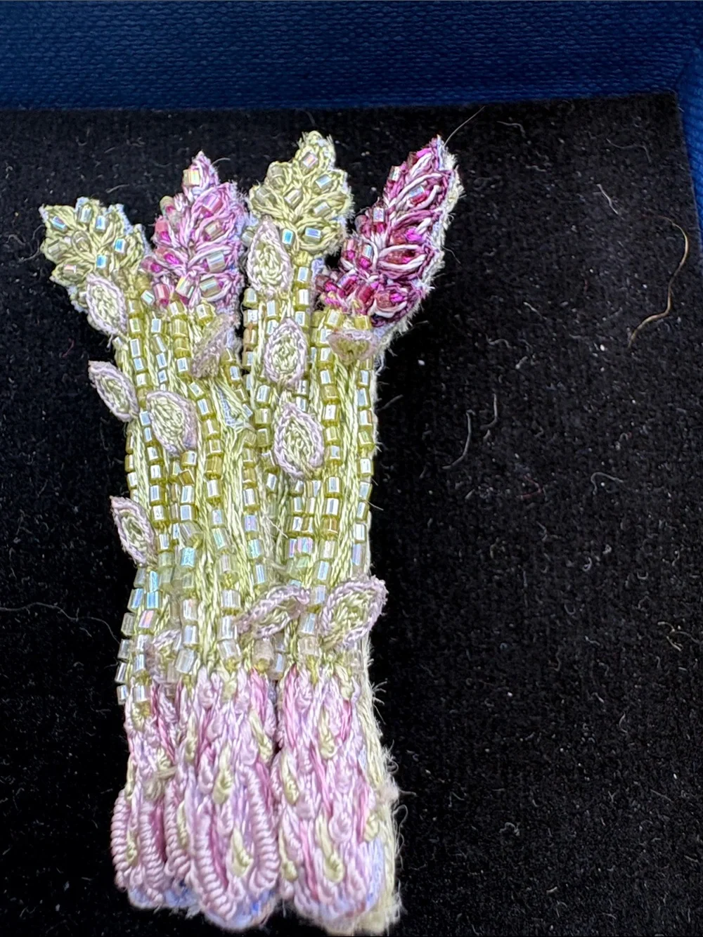 Trovelore asparagus embellished